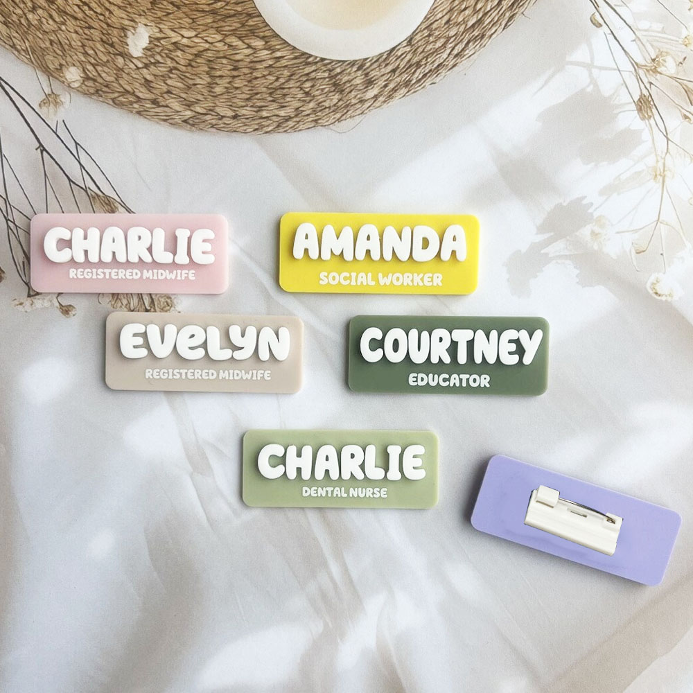 Tuxedo Lapel Pin - Aangepaste naam broche gepersonaliseerde naamplaatje acryl